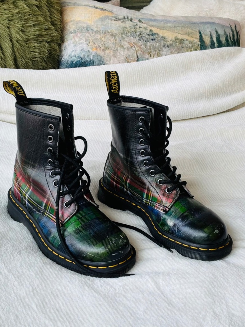 Dr Martens 1460 Tartan Plaid Leather Boots some scuffs - Women’s Size 6
